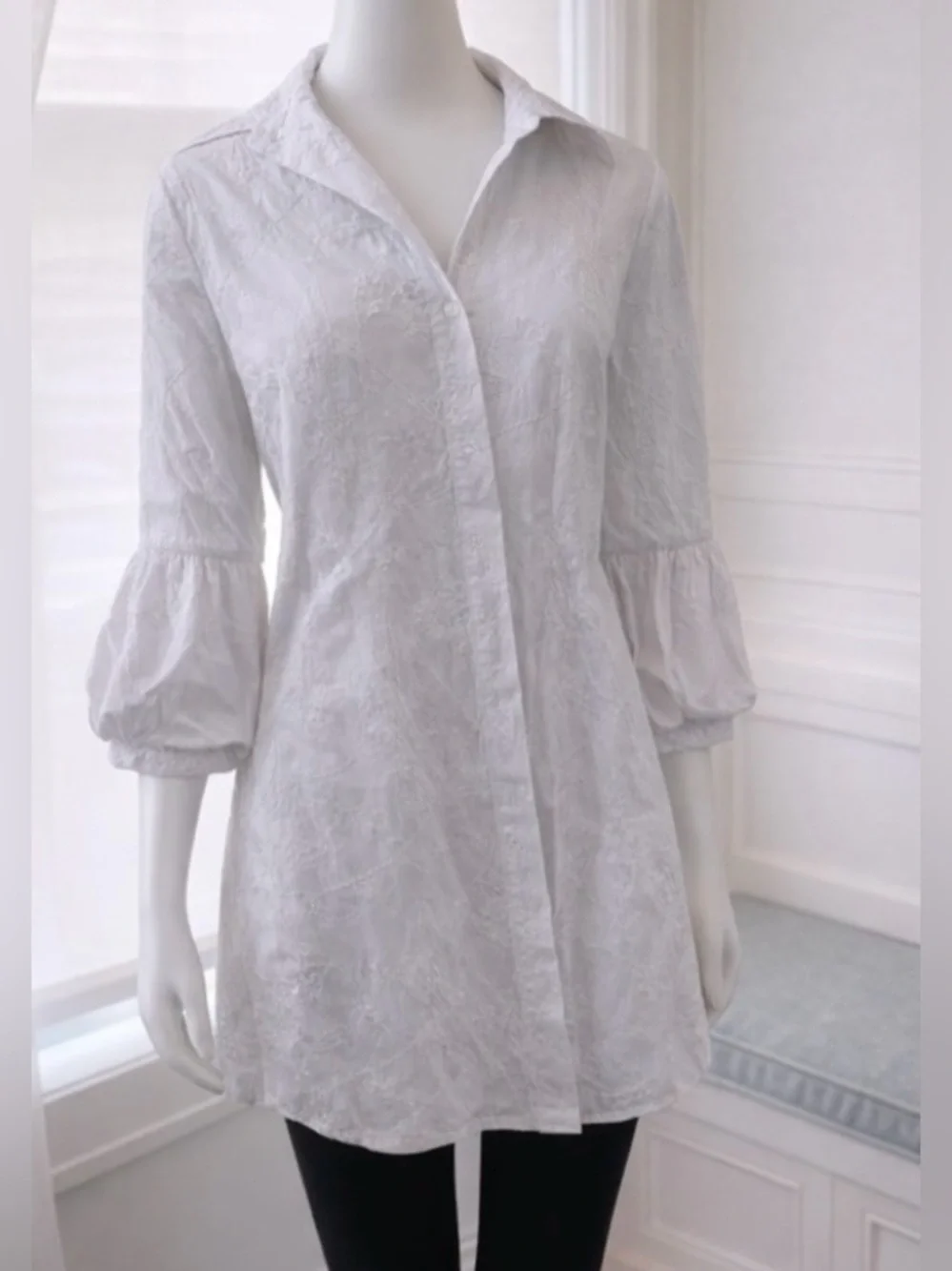 Samuel Dong NWT White Embroidered Tunic Blouse Puff Sleeve L - Picture 2 of 8